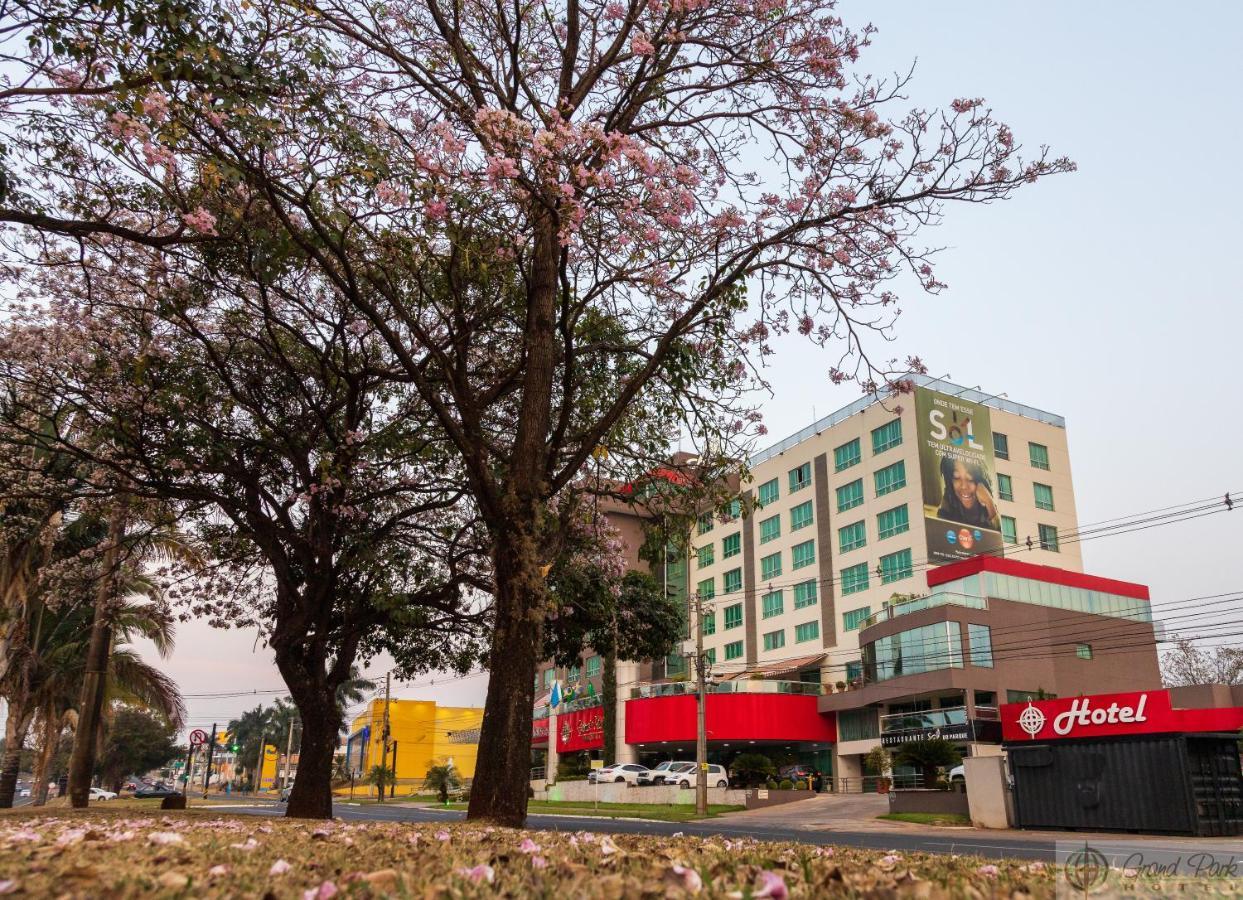 Hotel Grand Park カンポ・グランデ エクステリア 写真