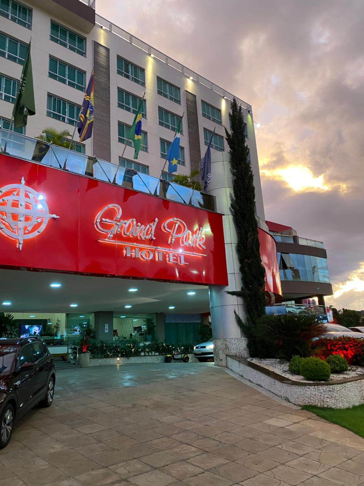 Hotel Grand Park カンポ・グランデ エクステリア 写真